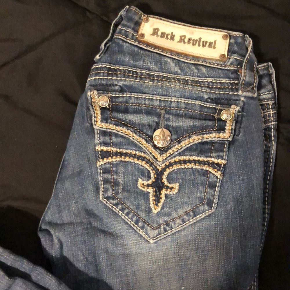 BOOT CUT!!